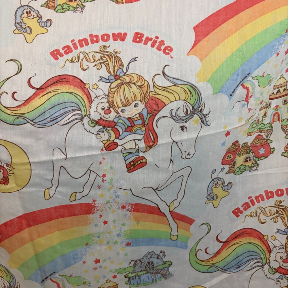 Vintage 1983 Hallmark Rainbow Brite Fitted Twin Bed Sheet - Picture 3 of 5